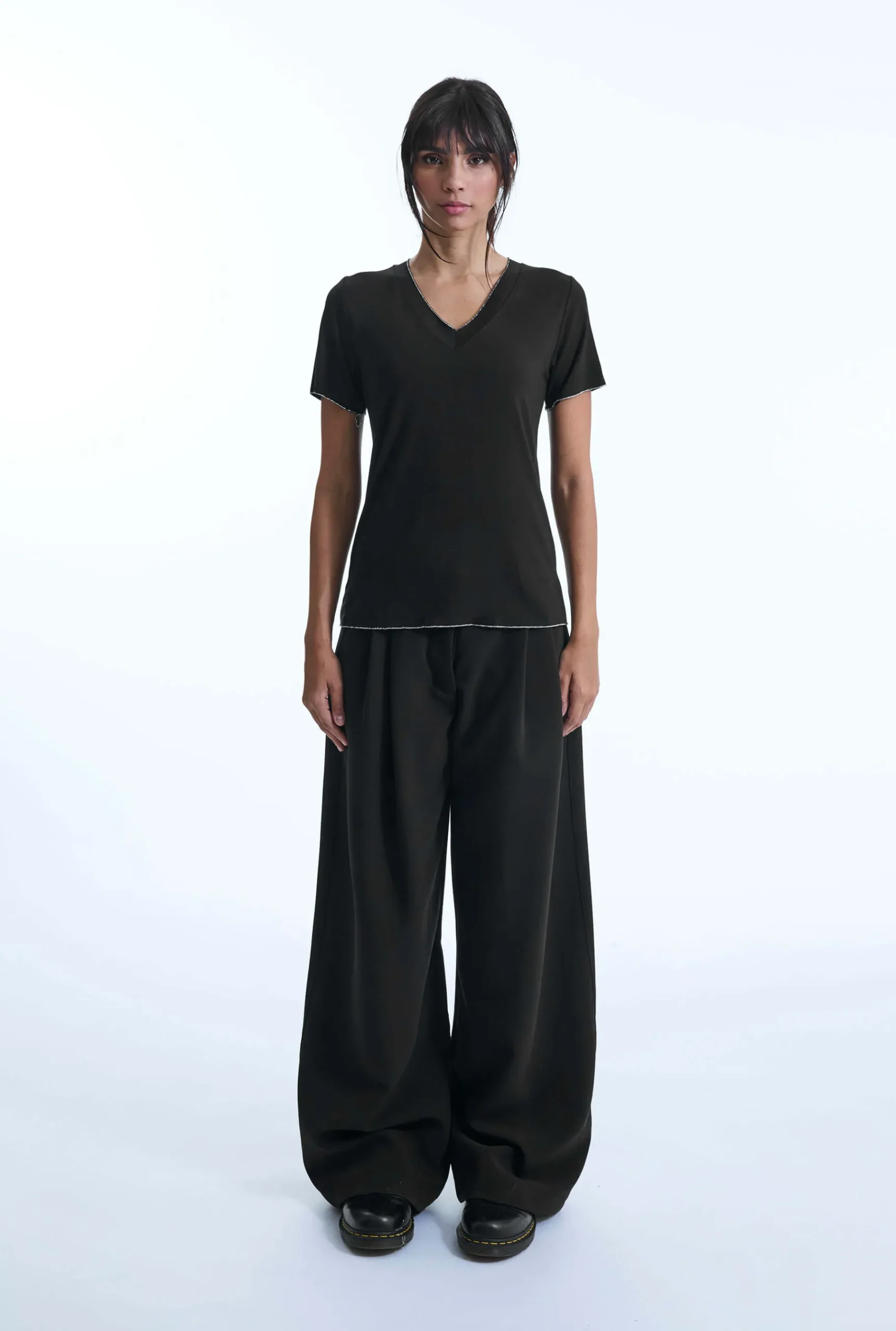 James Lakeland V-neck Black T-shirt