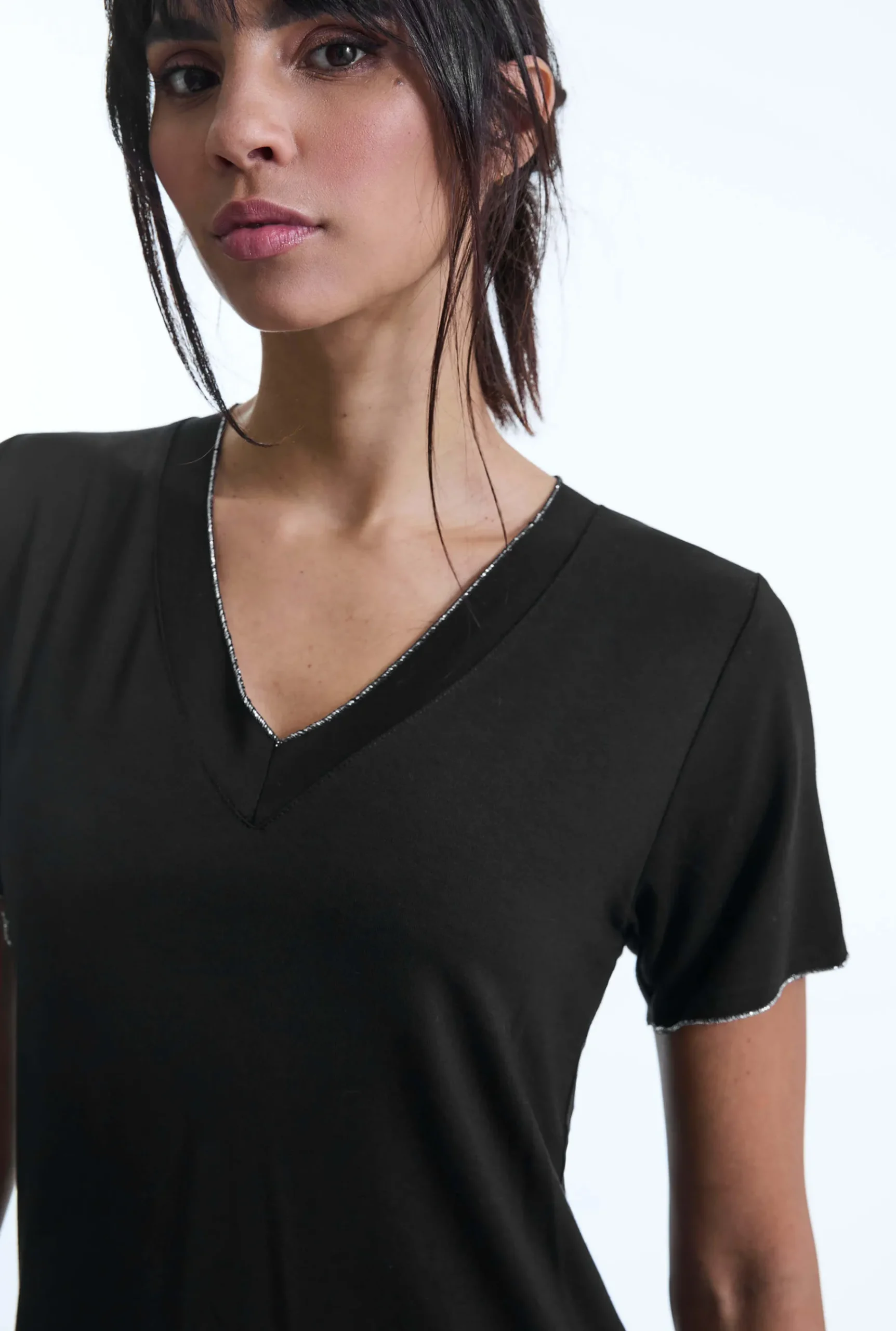 James Lakeland V-neck Black T-shirt